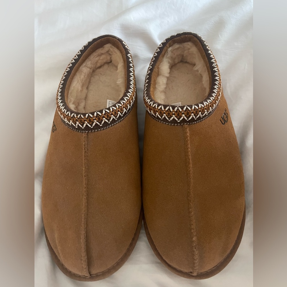 Uggs men’s slippers size 11